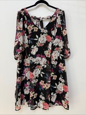 Beautiful Flowy Floral Black Dress Size 10p